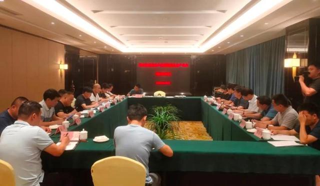 省水产科学研究所专家组来区考察